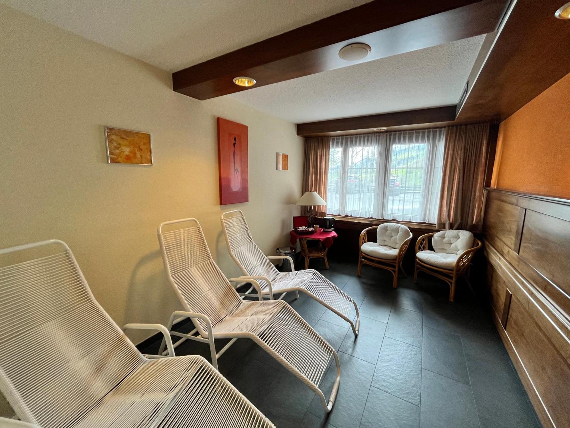 Hotel Alfa Superieur - Leukerbad-Therme מראה חיצוני תמונה